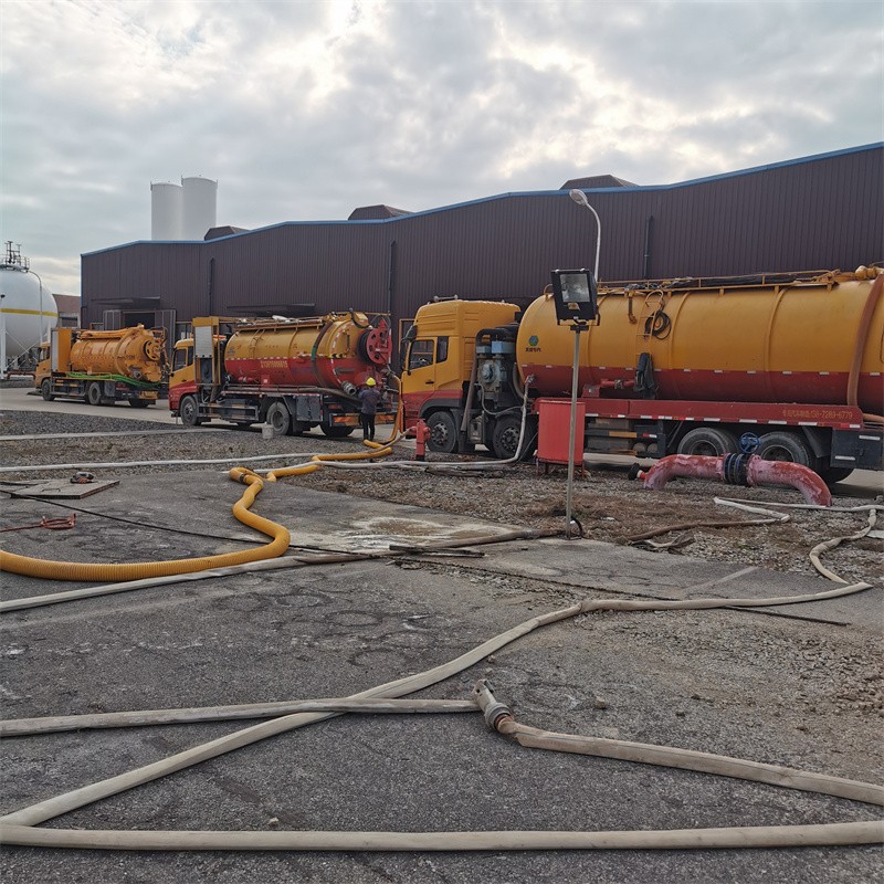 志丹污水池清理