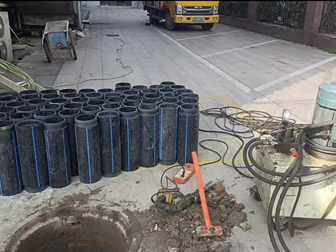 志丹PE置换管厂家 DN315置换管 非开挖管短管置换